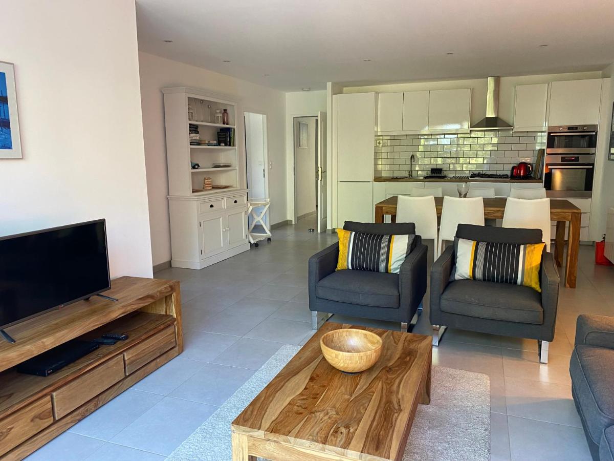 Appartement Et Studio Les Glycines Clara Bagian luar foto