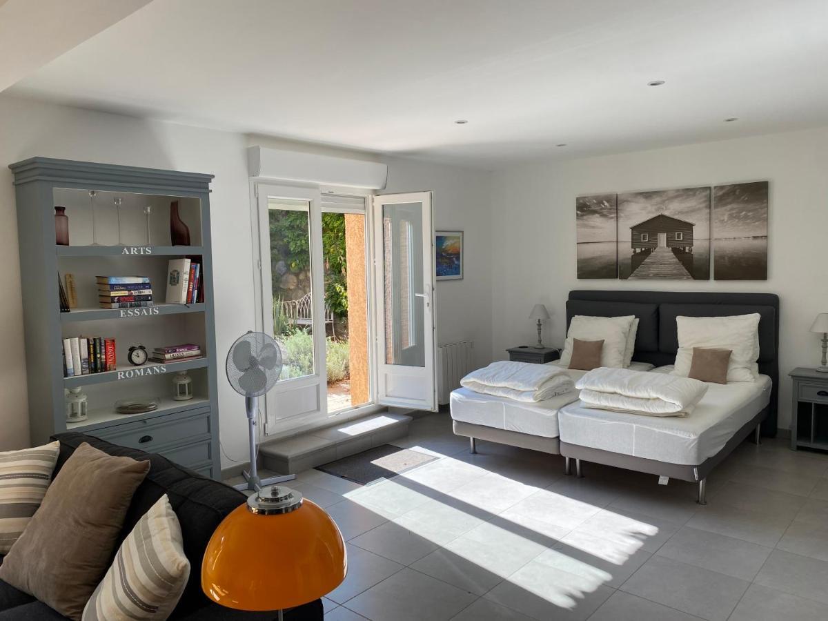 Appartement Et Studio Les Glycines Clara Bagian luar foto
